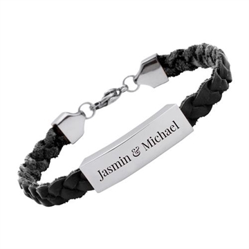 Sort læderarmbånd med graveringsplade og lasergravering