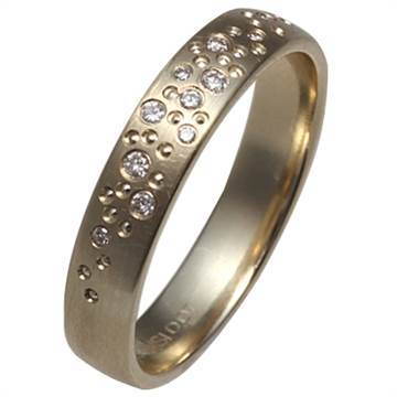 Vielsesring i Guld med Diamanter - 4 mm