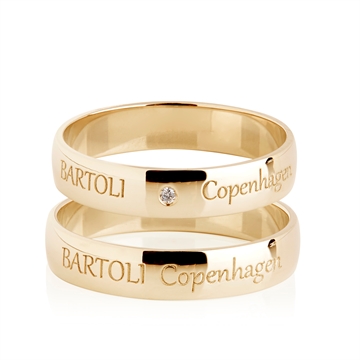 BARTOLI Classic vielsesringe i  8 kt. Guld med diamant og udvendig gravering - 4 mm