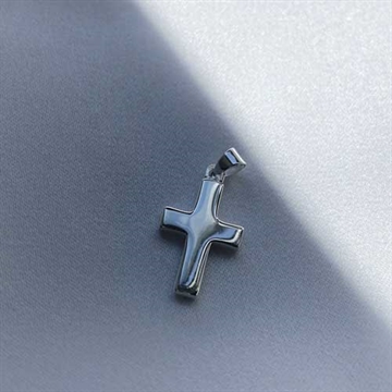 Vedhæng i Sølv med Kors 11 x 17 mm