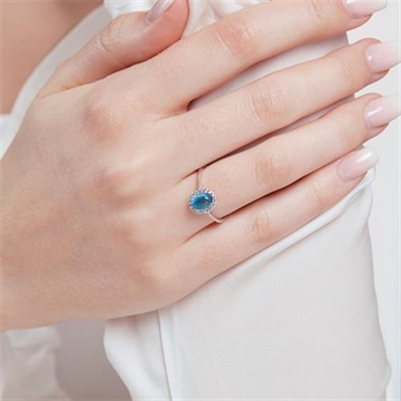 Forlovelsesring i 9 kt. Hvidguld med Sten og Zirkonia