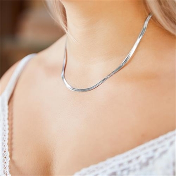 Flad Slange Collier - 42 og 47 cm
