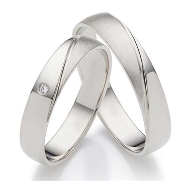 Vielsesringe i 8 kt. Hvidguld med Diamant 0,01 ct
