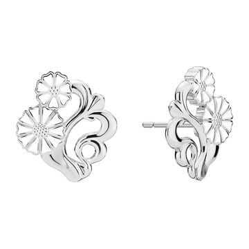 Ørestikker i sølv med marguerit og hvid emalje i barokinspireret design - LUND COPENHAGEN