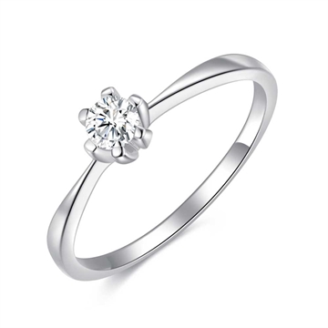 Ring i sølv med 4 mm zirkonia i seksgrapsfatning - Støvring Design