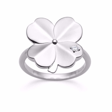 Ring i 925 sterlingsølv med firkløver og hvid zirkonia